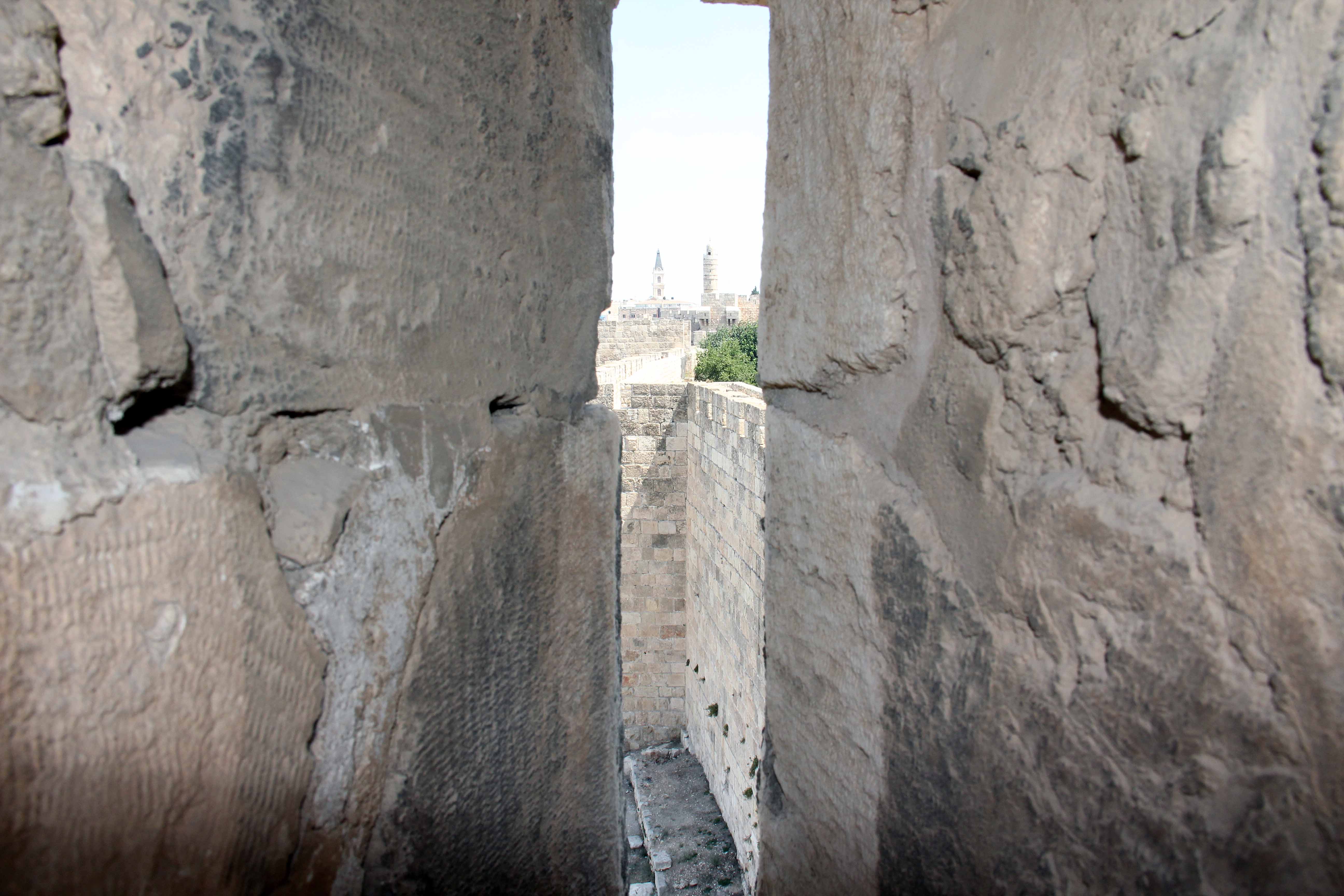 Ramparts Walk Citadel 39